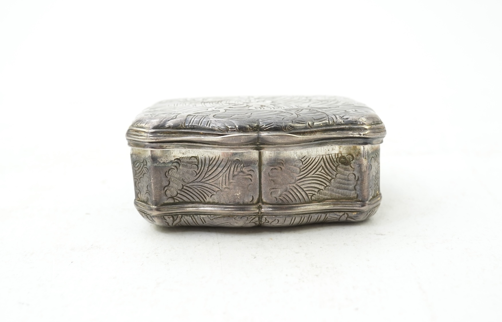 An early 19th century French white metal snuff box, with hinged cover
